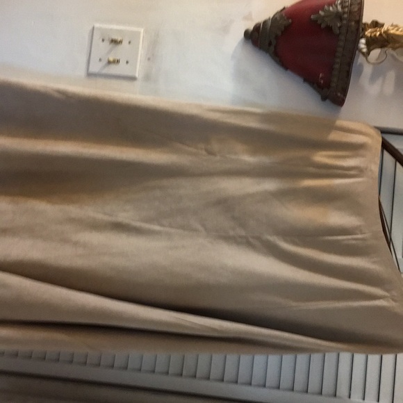 Tan top with skirt set - Picture 3 of 8